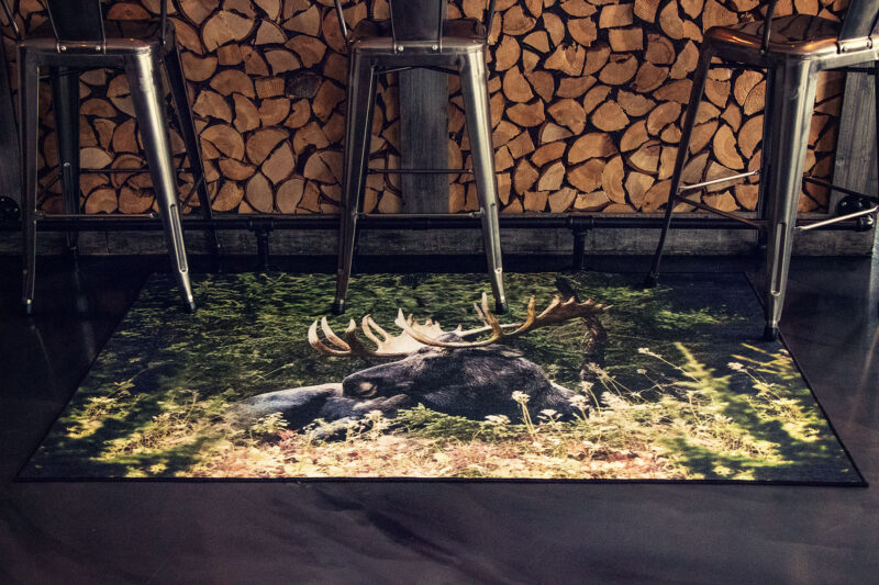 G8011 17- Orignal-moose tapis carpet