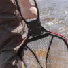 G3100 - Épuisette pliante DREAMCATCH, prise en main rapprochée