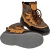 G1025 - Bottillons semelle feutre et crampons paire